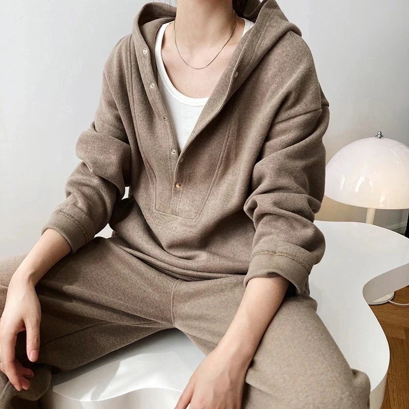 韓国ファッション2024作運動セット涼しく楽ちんセット大きいサイズ秋服レディースニットカジュアルファッションパーカー無地フード付きスウェット上下セットアップ二点スポーツ福袋30%までに制限