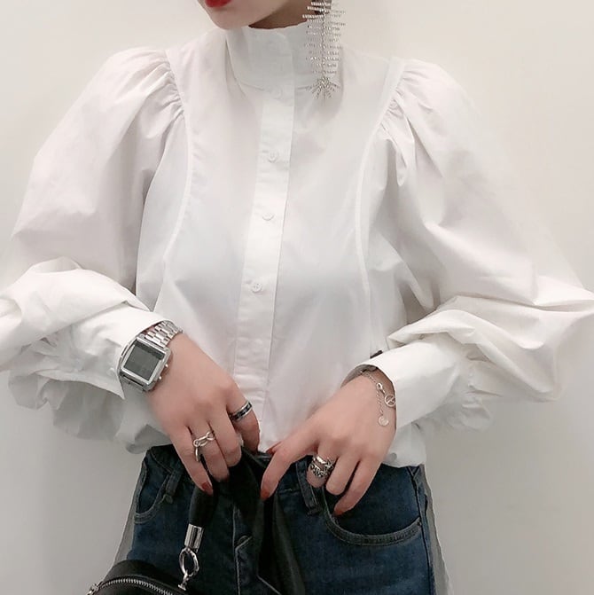 個性的 トップス シャツ ブラウス 白シャツ 白トップス 袖あり ボリューム袖 スタンドカラー 大人可愛い きれいめ シンプル カジュアル 大人 おしゃれ お洒落 かっこいい 上品