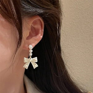 ピアス リボン