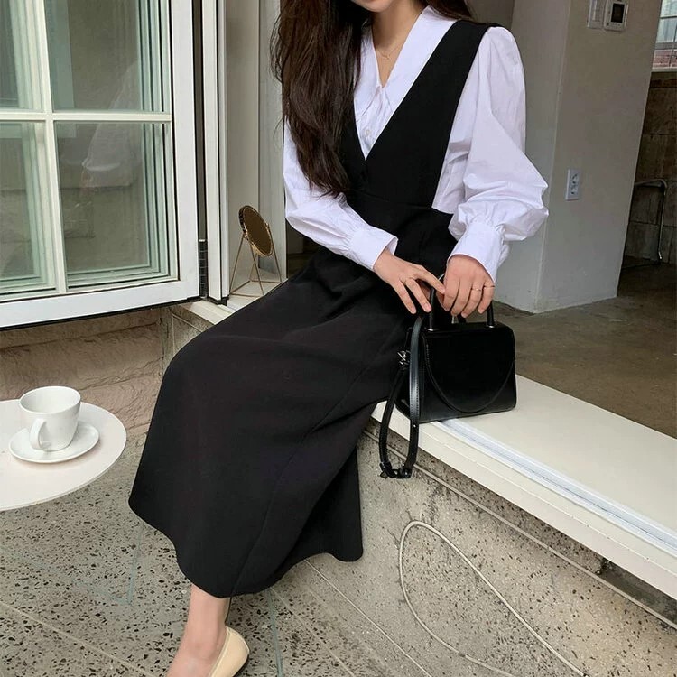 ジャンパースカート ジャンスカ 膝下 ロング丈 袖なし Vネック フレア Aライン 薄手 かわいい 大人可愛い きれいめ シンプル 大人 上品 おしゃれ お洒落 レトロ 大人可愛い 大人女子 こなれ感