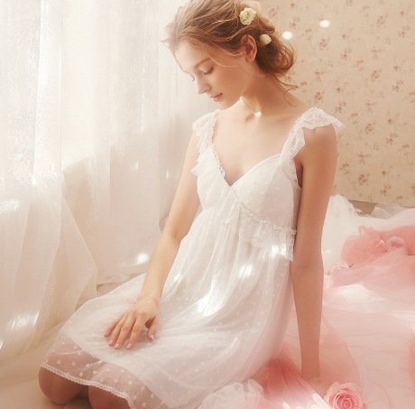 リラックスタイム モテアイテム パジャマ 寝巻き ナイトウェア ネグリジェ ミニ ミニ丈 ショート ショート丈 袖なし ノースリーブ Vネック セミフレア Aライン レース シフォン フリル 透け感