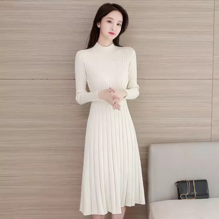 ワンピース ニットソー ニット 膝下 ミモレ ミモレ丈 フレア 袖あり 長袖 ハイネック タイト 細身 ウエストマーク 大人可愛い きれいめ シンプル カジュアル 大人 上品 おしゃれ お洒落