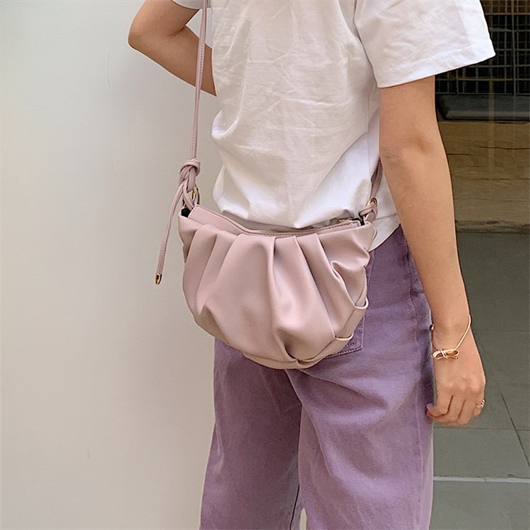 海外セレブ人気商品 おしゃれ バッグ 女性 21年春夏 新しい ニッチ デザイン ショルダー クロスボディバッグ 百掛け ファッション プリーツバッグ アンダーアームバッグ Siddharthainstitutions Org 海外セレブ人気商品 おしゃれ バッグ 女性 21年春夏 新しい ニッチ デザイン ショルダー クロスボディバッグ 百掛け ファッション プリーツバッグ アンダーアームバッグ Siddharthainstitutions Org