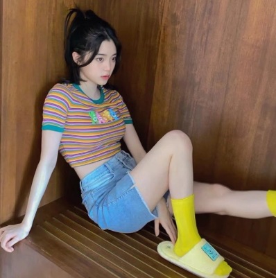 レディース パンツ ボトムス デニム Gパン ショートパンツ デニムパンツ ミニ ショート 膝上 スリム 細身 ストリート ファスナー ポケット ハイウエスト ボタン ヴィンテージ アメカジ ダメージ