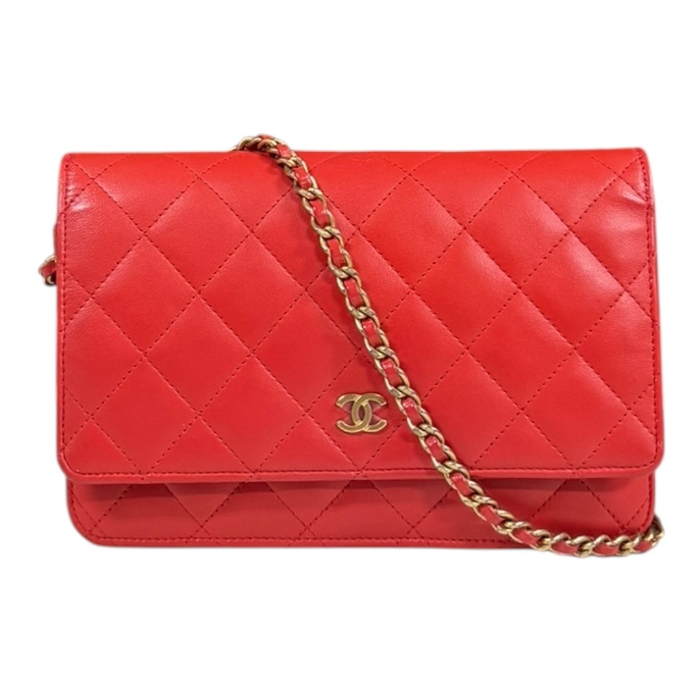シャネル マトラッセ ショルダーバッグ ラムスキン レッド CHANEL 中古