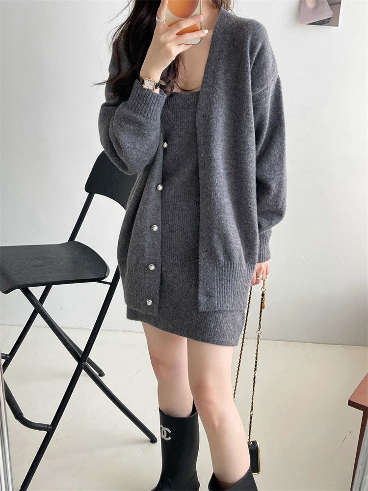 INSスタイル ミニスカート 長袖 ジェントルスタイル キャミワンピ ワンピース 気質 ニットトップス コート 秋 2点セット カーディガン