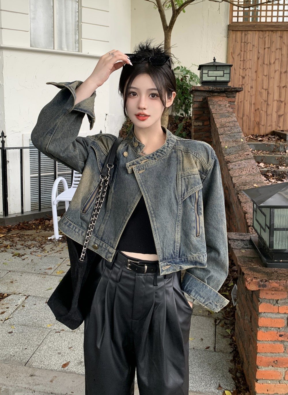 女性用多用途でハンサムなショートデニムジャケット2024年春長袖トップスカジュアルレザーパンツツーピーススーツ