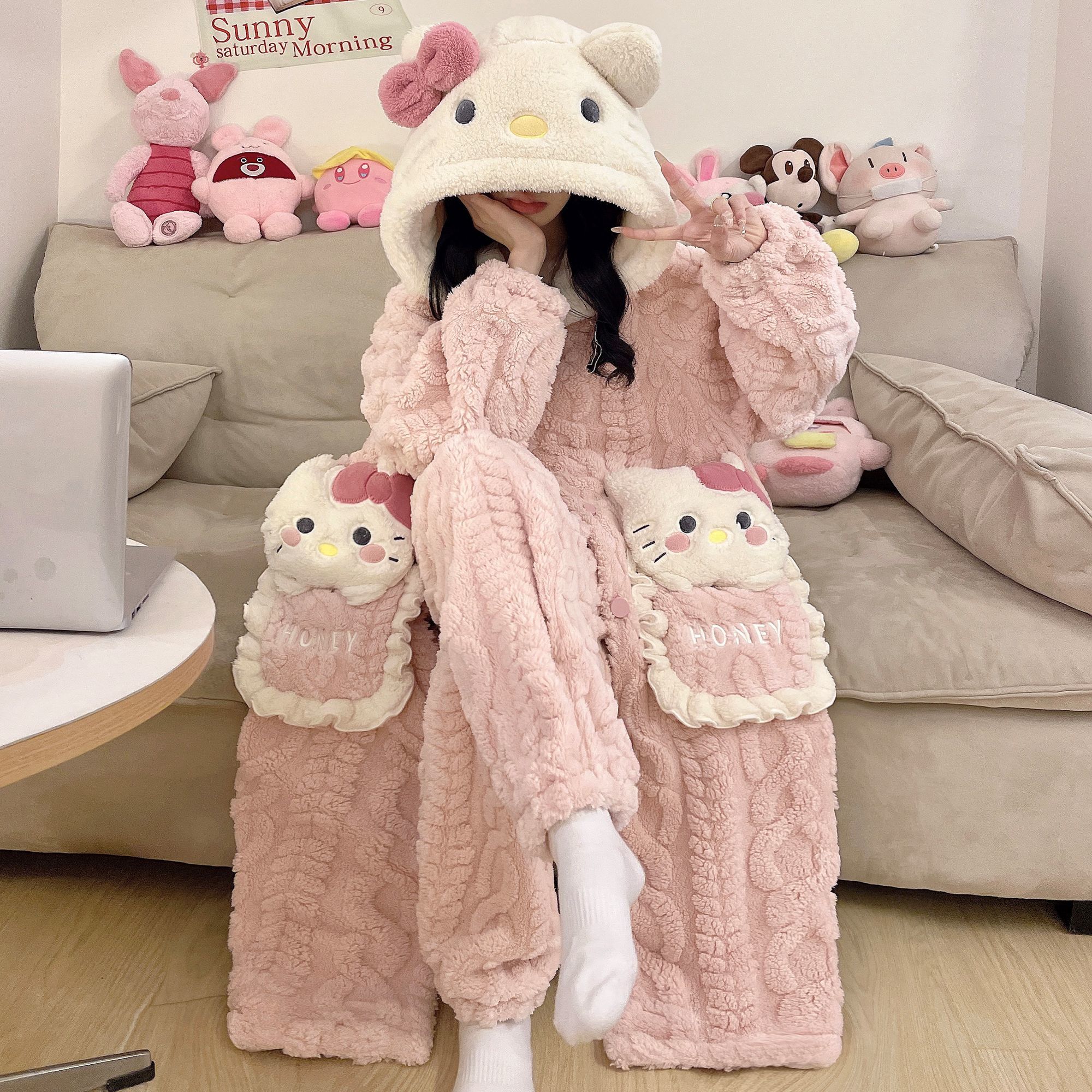 韓国 キティ パジャマ ロングパジャマ パジャマ ルームウェア サンリオです ハローキティ 可愛いです 厚手ルームウェア ピンクです キティ パジャマ もこもこ 5,058円