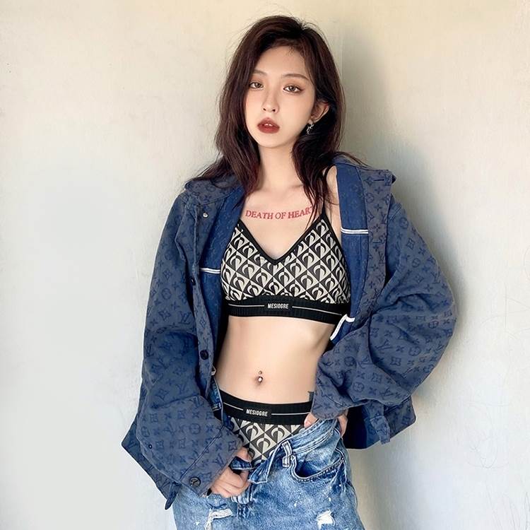 インナー 見せる下着 上下セット スポーツブラ ブラトップ ショーツ レディース ノンワイヤー S M L 黒 カーキ 柄 バイカラー カッコイイ 個性的 クール モード 大人女子 部屋着 チラ見せ1