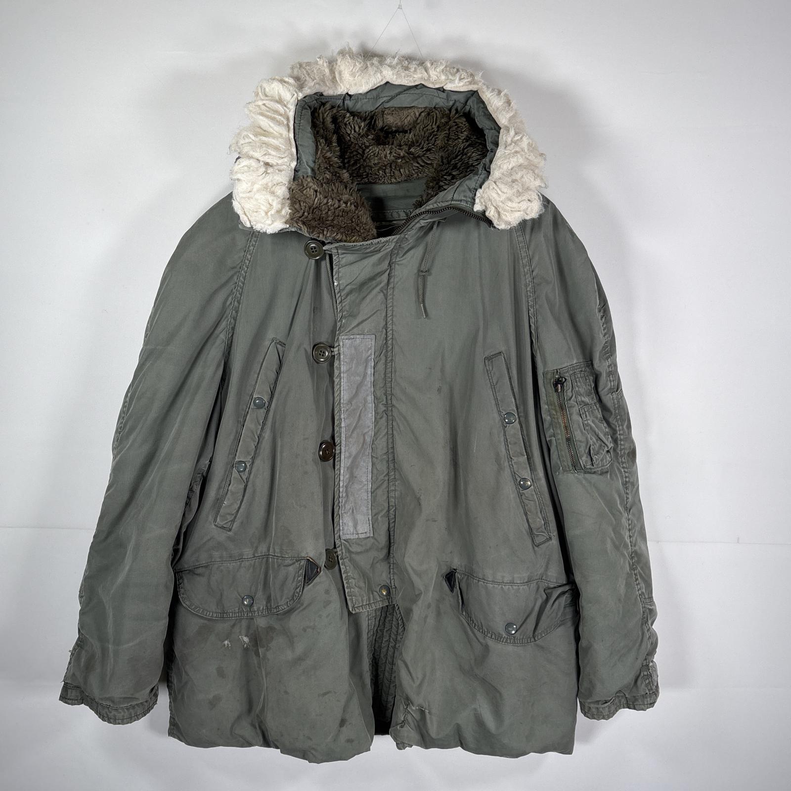 古着 ミリタリー フライトジャケットNー3B ステンシル入り　米軍 モッズコート カーキ系 メンズ