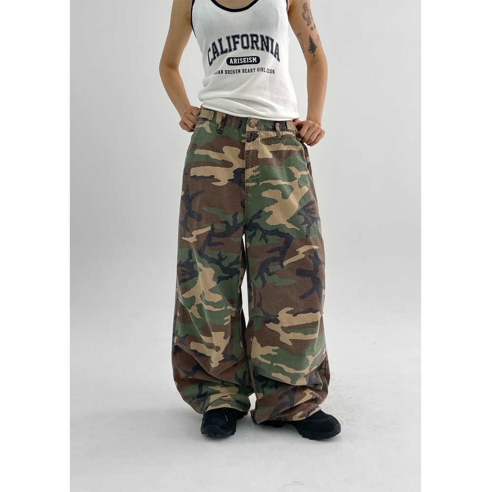 ブラックアップソレンティカーゴバルーンワイドパンツ