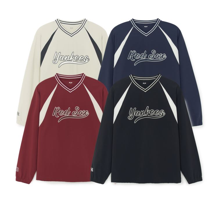 Sportive Cursive Woven Sweatshirt (3AMTV1254)
