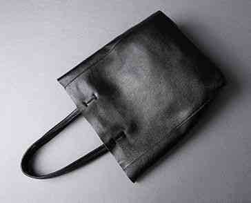 トートバッグ レディース 春 ナイロン ブランド 大きめ A4 冬 ショルダーバッグ 布 本革 小さめ 2WAY おしゃれ 黒 夏 秋 バッグ 通勤 ゴルフ レザー革 かばん 肩掛け ビジネス 革 フ