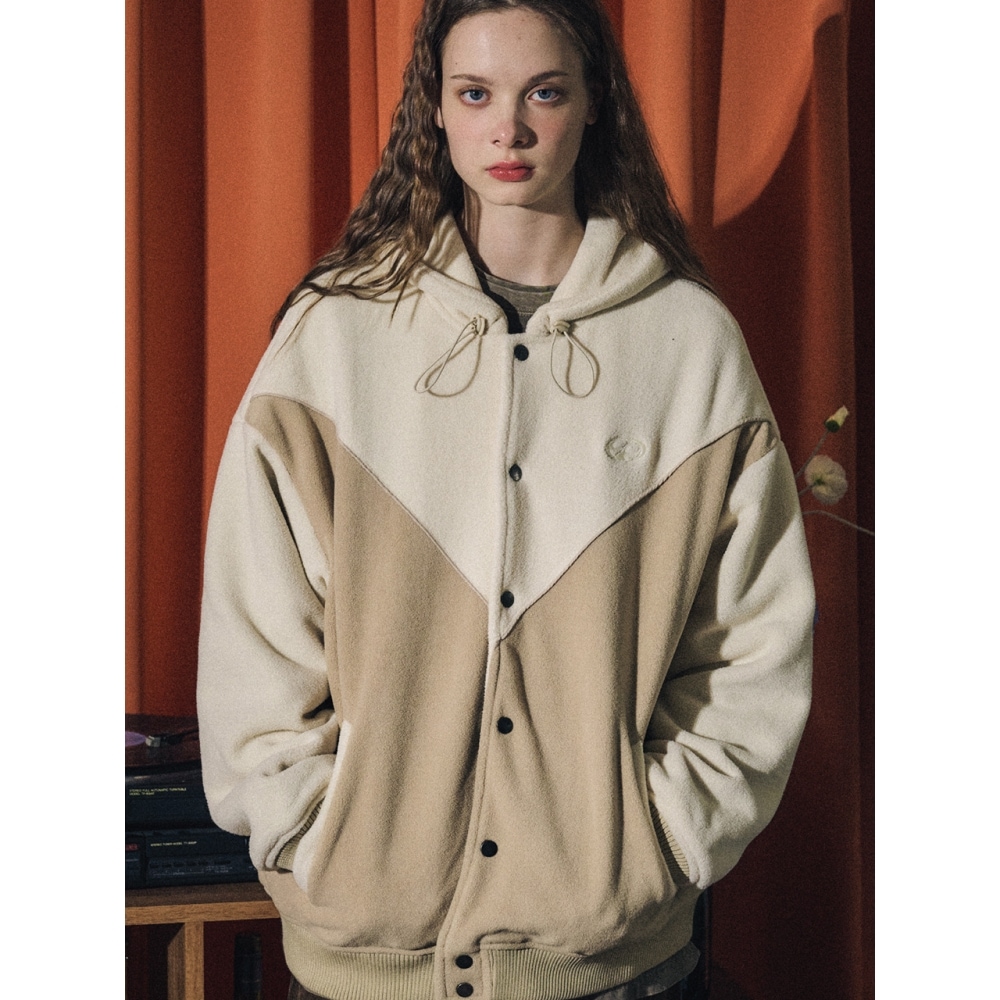 CPGN フリーススナップフード付きジャケットクリームベージュ