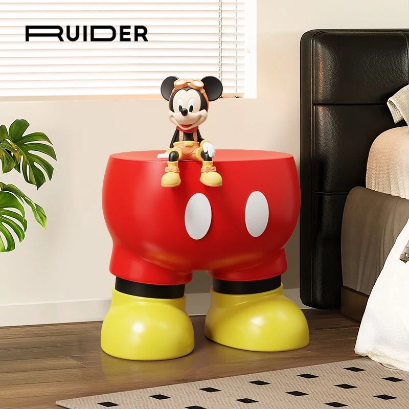 漫画 ミッキー 装飾品フロアスタンディングスツールポーチシューズベンチソファ寝室ベッドサイドテーブルラッククリエイティブな 可愛い 小さなスツール