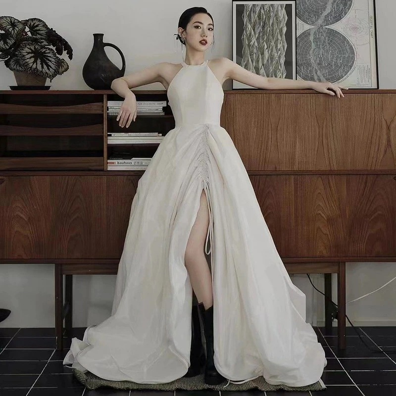 ウェディングドレス 二次会ドレス ホルターネック スリット セクシー 白 サテン ドレス 結婚式ドレス 二次会 ロングドレス ウェディング ドレス トレーンドレス ホワイトドレス 背開き 海外挙式 撮