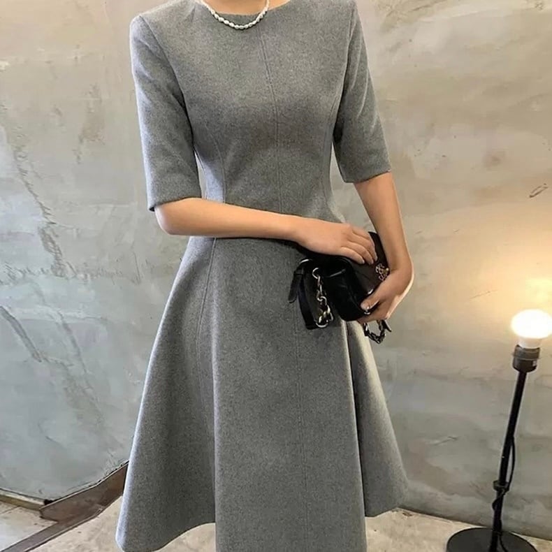 ワンピース ドレス ワントーン 無地 グレー 半袖 二の腕カバー Aライン フレア 冬 秋 ウィンター オータム 落ち着いた 大人女子 レディース スカート 上品 エレガント きれいめ 綺麗系 lon