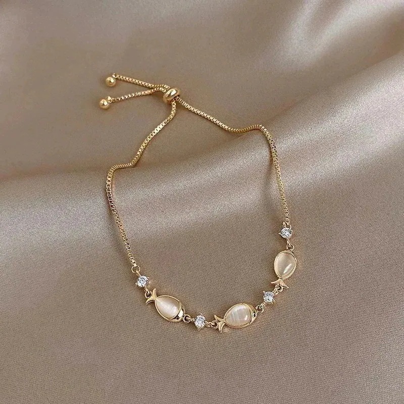 激安新入荷人気26ブレスレット 腕輪 魚 キャッツアイ バングル 腕飾り ゴールド 女性用 ギフト プレゼント 可愛い