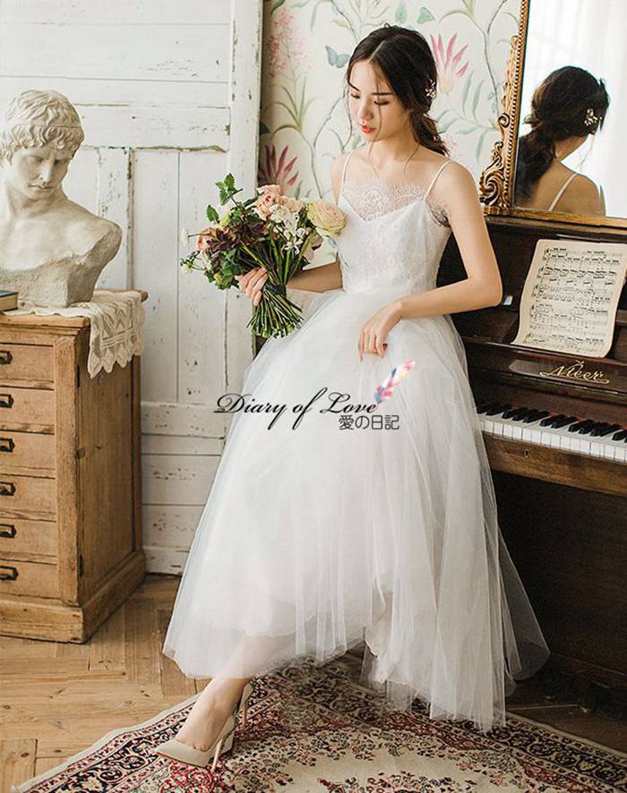 ふんわりとしたボリュームが可愛らしいパフスリーブ ワンピース パーティードレスレディース 二次会結婚式