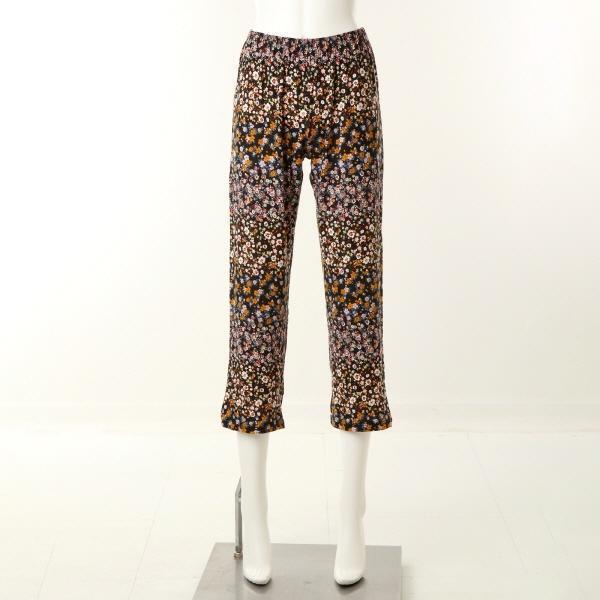 WPA377WPBK_ブラック背景に花のプリントが施されたイージーウェア下