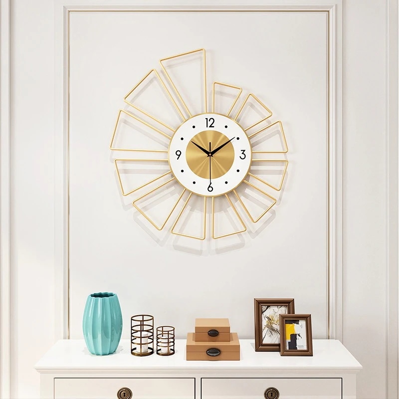 掛け時計 ゴールド ラグジュアリー アイアン モダン シンプル 高級感 リビングルーム オフィス ホテルライク ホテルロビー エントランス 客間 寝室 ベッドルーム お洒落 インテリア