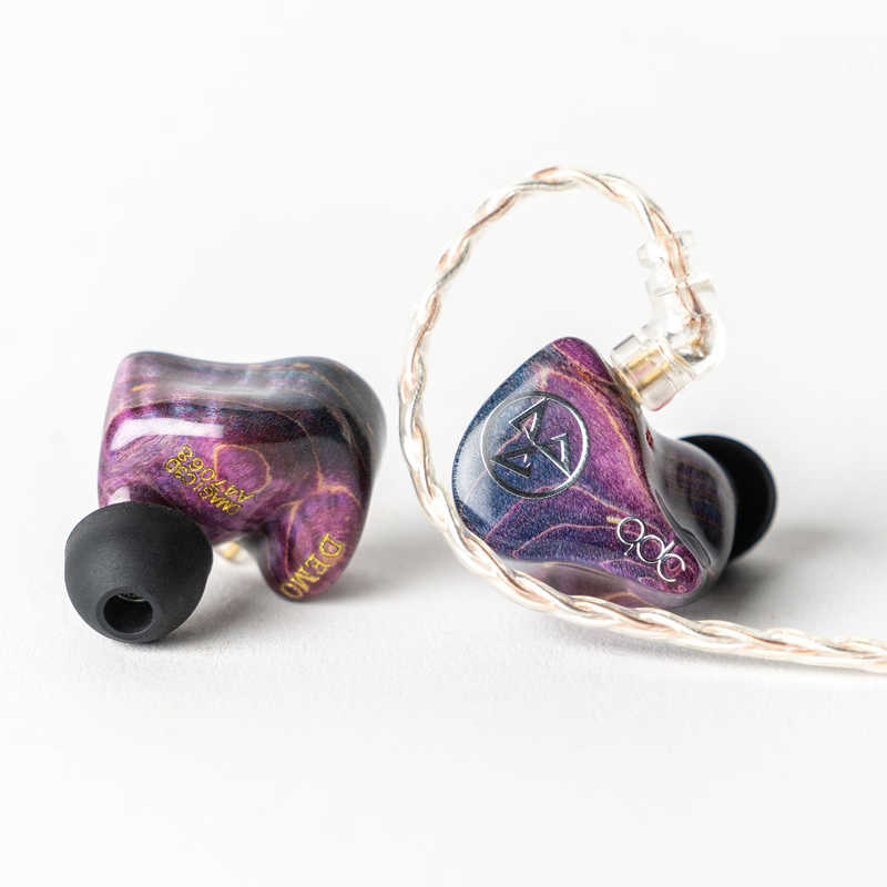 QDC　有線イヤホン カナル型 Dmagic 3D-S ［φ3.5mm ミニプラグ］　QDC-DMAGIC-3D-S