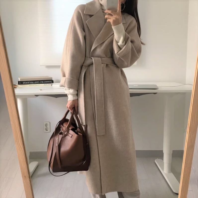 レディース コート アウター 上着 ロングコート チェスター ガウンコート ラップコート ロング 8分丈 9分丈 長袖 ラグラン 襟付き フォーマル フェミニン ルーズフィット ベルト ウエストリボン