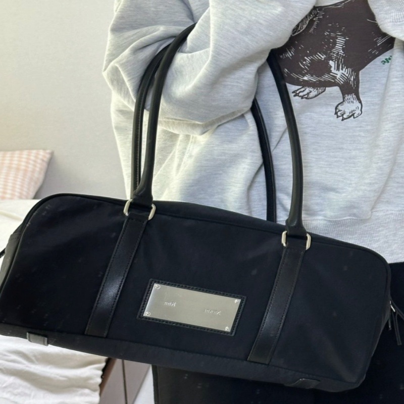 Qoo10] Matin Kim 韓国大人気 SPORTY TOTE BA : バッグ・雑貨