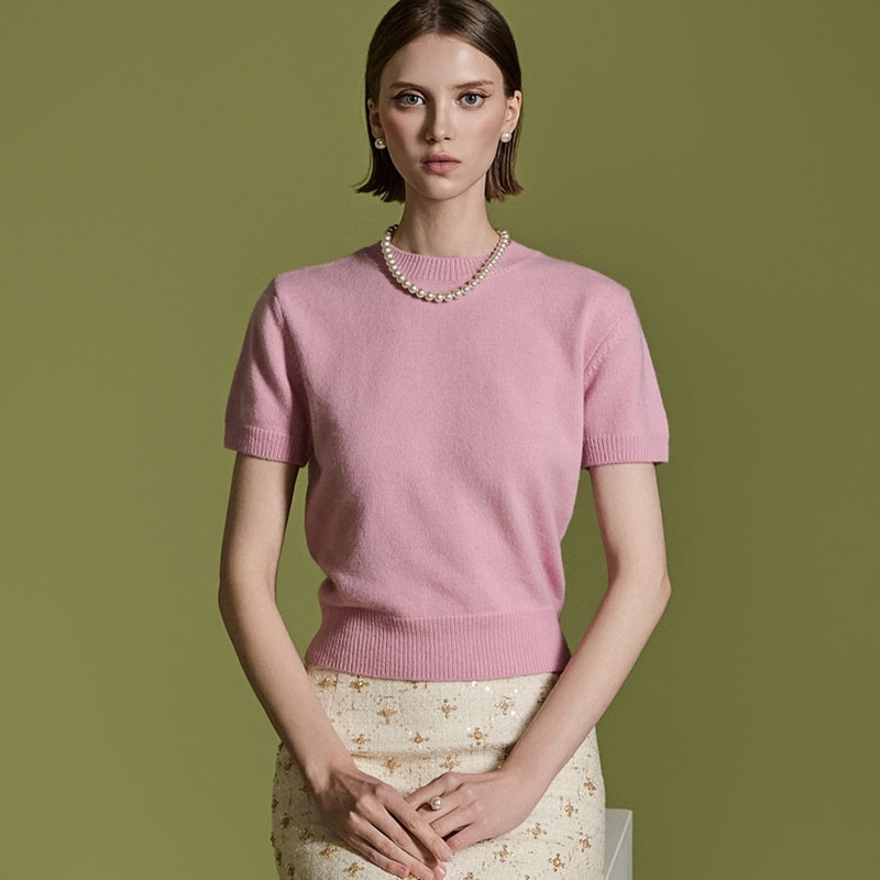 E3576 ラウンドネック ニット 8,717円