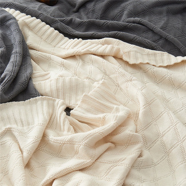 2色展開　タッセル付きブランケット コットン100％　大判　毛布 ブランケット おしゃれ マルチカバー タオルケット アイボリー ニット冷房対策 フリンジ ソファ 北欧 ベッドカバー オールシーズン
