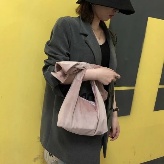 ハンドバッグ レディース バッグ 鞄 かばん リボモチーフ キュート 可愛い ベルベット 上品 カジュアル お出かけ おしゃれ シンプル 無地 ジッパー ソフト 柔らかい ファッション レトロ 女性