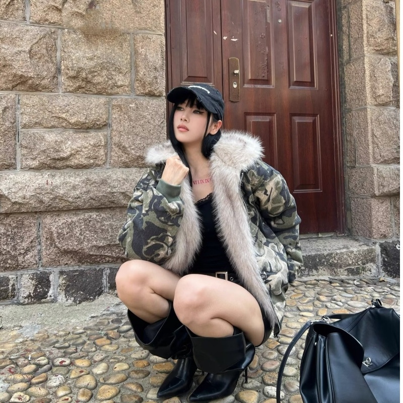 【本日限定SALE】フード付き中綿ジャケット 冬 新作 上質 アメリカン ストリートトレンド ゆったり シンプル ファーデザイン コート スパイスガールズ アメリカントレンド