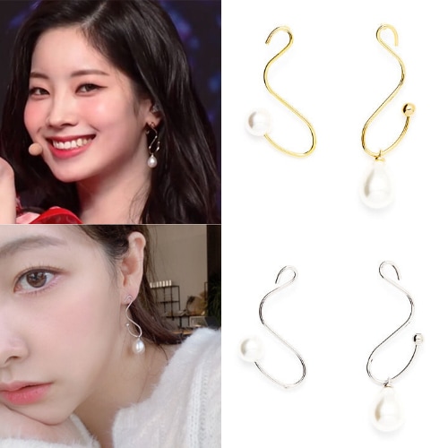 [TWICEダヒョン着用] PEARL POINT LINE EARRINGS AE120034韓国人気女性アイドル着用 ピアスファッションジュエリーセレブが愛するカスタムジュエリーSNSで人気