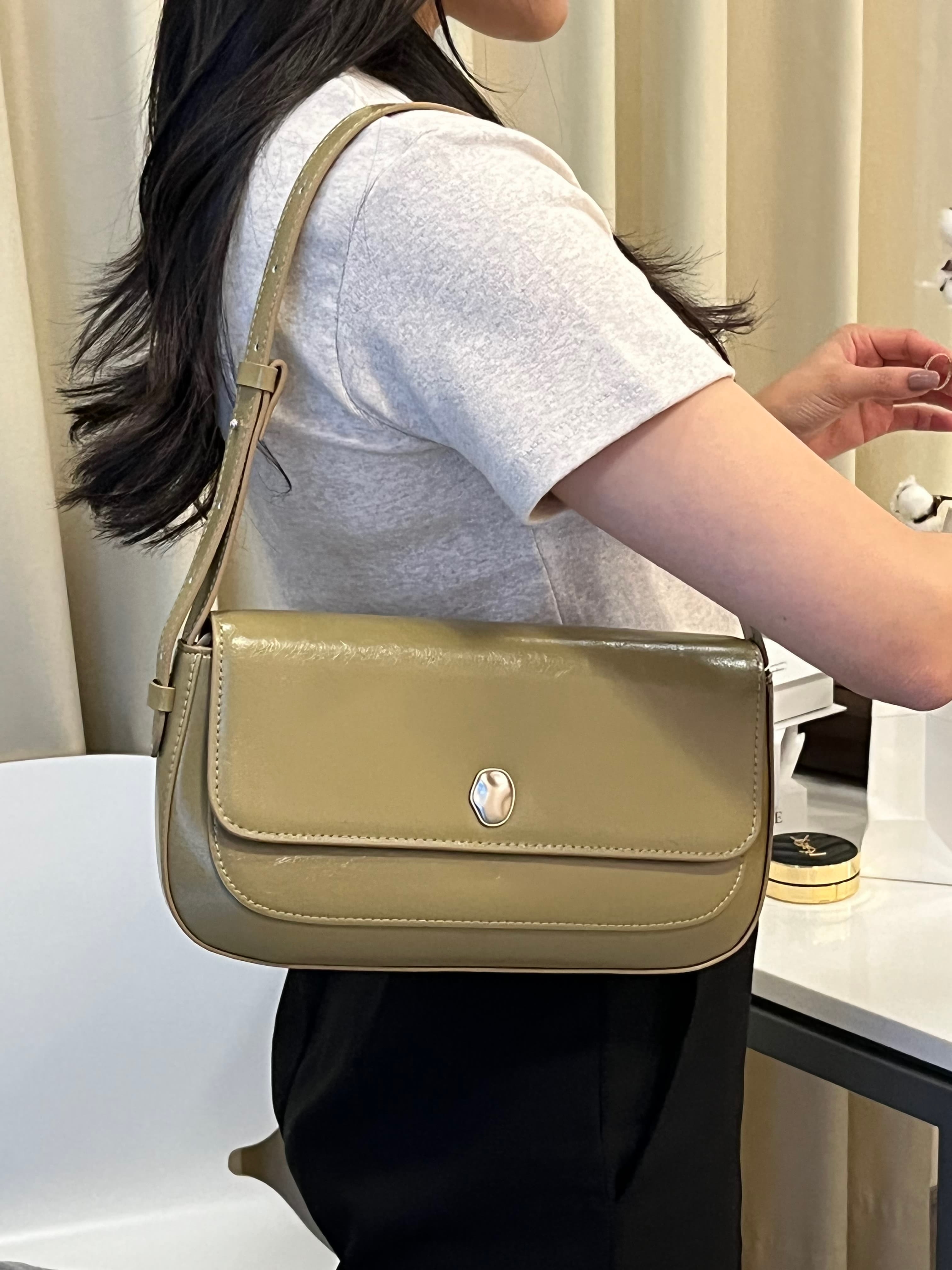 ローエーショルダーバッグショルダーバッグ