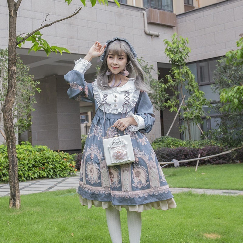 甘めでスタイリッシュな長袖のワンピース ロリータワンピース