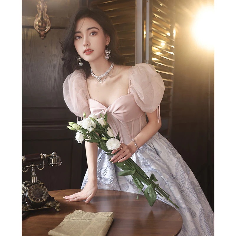 女性のハイエンドスタイルバンケット誕生日気質ホストアート試験大人のセレモニー