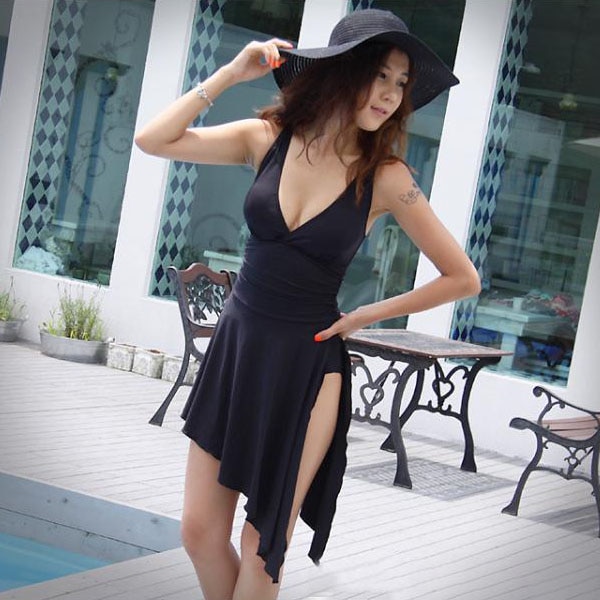 水着レディース 20代 30代 40代 3L(L相当) 即納 M-4L ワンピース水着 ぽっちゃり 大きいサイズ 51051067 美乳 着痩せ スリット 黒 海 夏 海水浴 プール 温泉 旅行