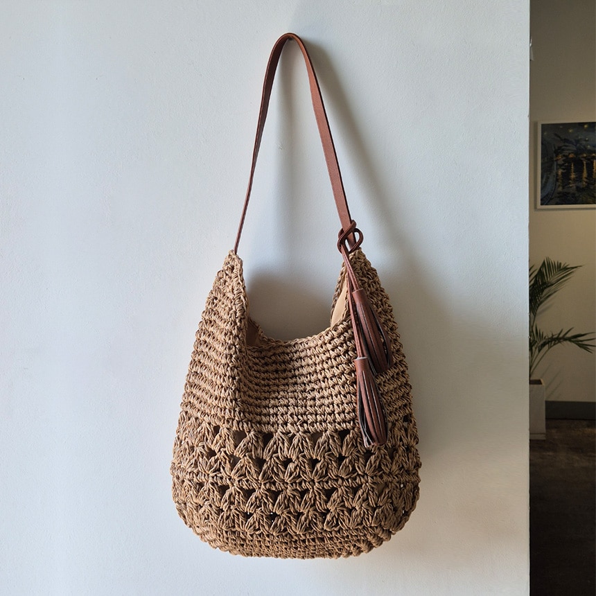 ERIVE ラフィアニットショルダーバッグ 夏らしいナチュラル感と軽やかさ