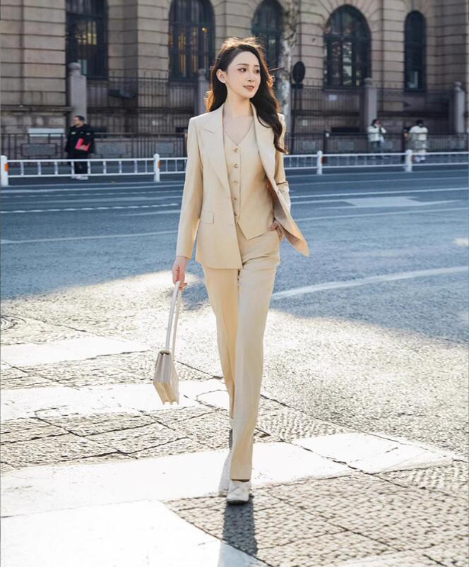 再入荷商品パンツスーツ レディーススーツ 女性スーツ 3点スーツセット ビジネススーツ 長袖 カジュアル 七五三 フォーマル スリム ボトムス リクルートスーツ セットアップ ジャケット パンツ 入学