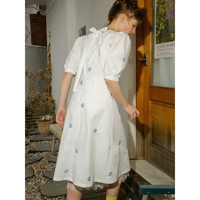 スワッグ❀ガーランドのヘアゴム ハンドメイド レジン ベージュ 押し花  リボン スワッグ❀ガーランドのヘアゴム ハンドメイド レジン ベージュ 押し花