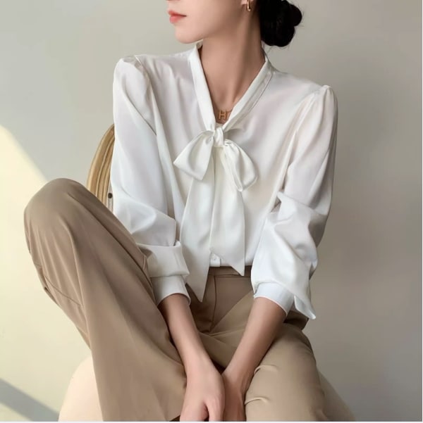 トップス シャツ ブラウス 袖あり 長袖 ボウタイ シフォン 大人可愛い きれいめ シンプル カジュアル 大人 上品 おしゃれ お洒落 レトロ こなれ感 ラブリー エレガント シック フェミニン 無地