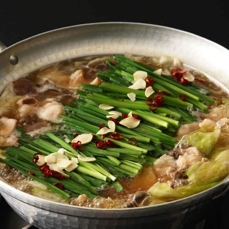 博多もつ鍋 小腸150g4もつ鍋濃縮ス プ180ml1ちゃんぽん麺2玉 離島は配送不可 4660051 お歳暮 お中元 お土産 ご進物 ギフト 贈り物に最適
