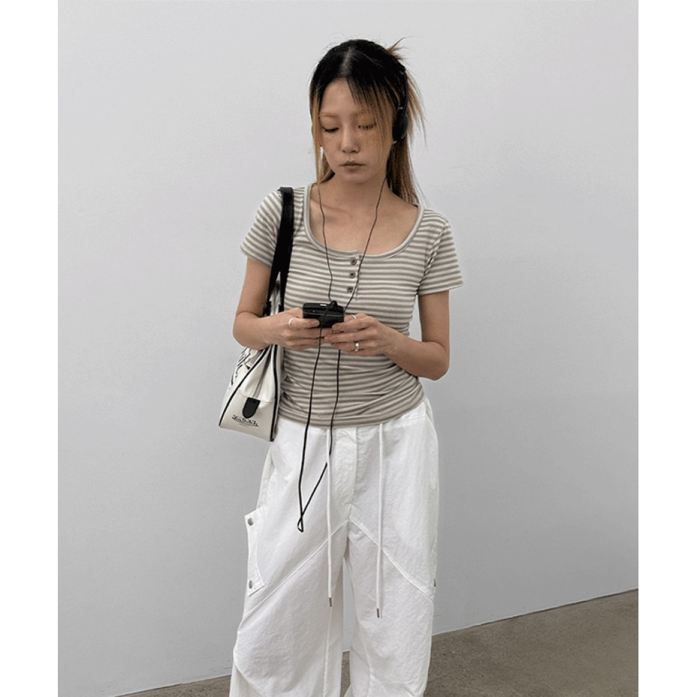 ブラックアップミューコールストライプヘンリーネックショートスリーブ T シャツ 4,763円