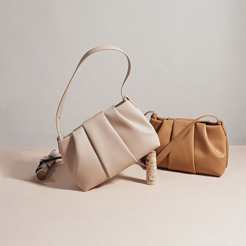 新型プリーツクラウドバッグ韓国系小人数本革脇バッグ高級感通勤ショルダーバッグ牛革ファッション女性バッグ