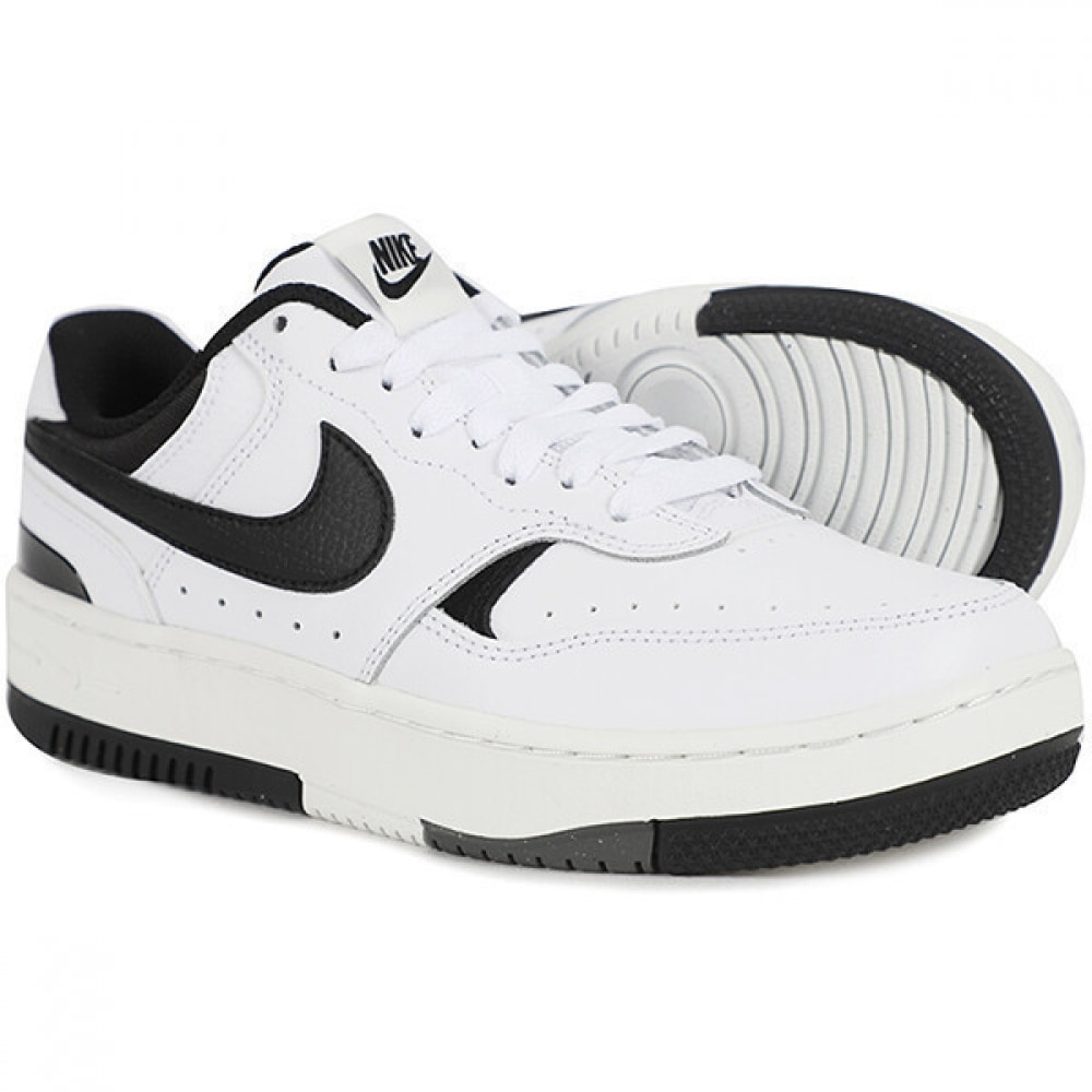 ナイキ W ガンマフォース