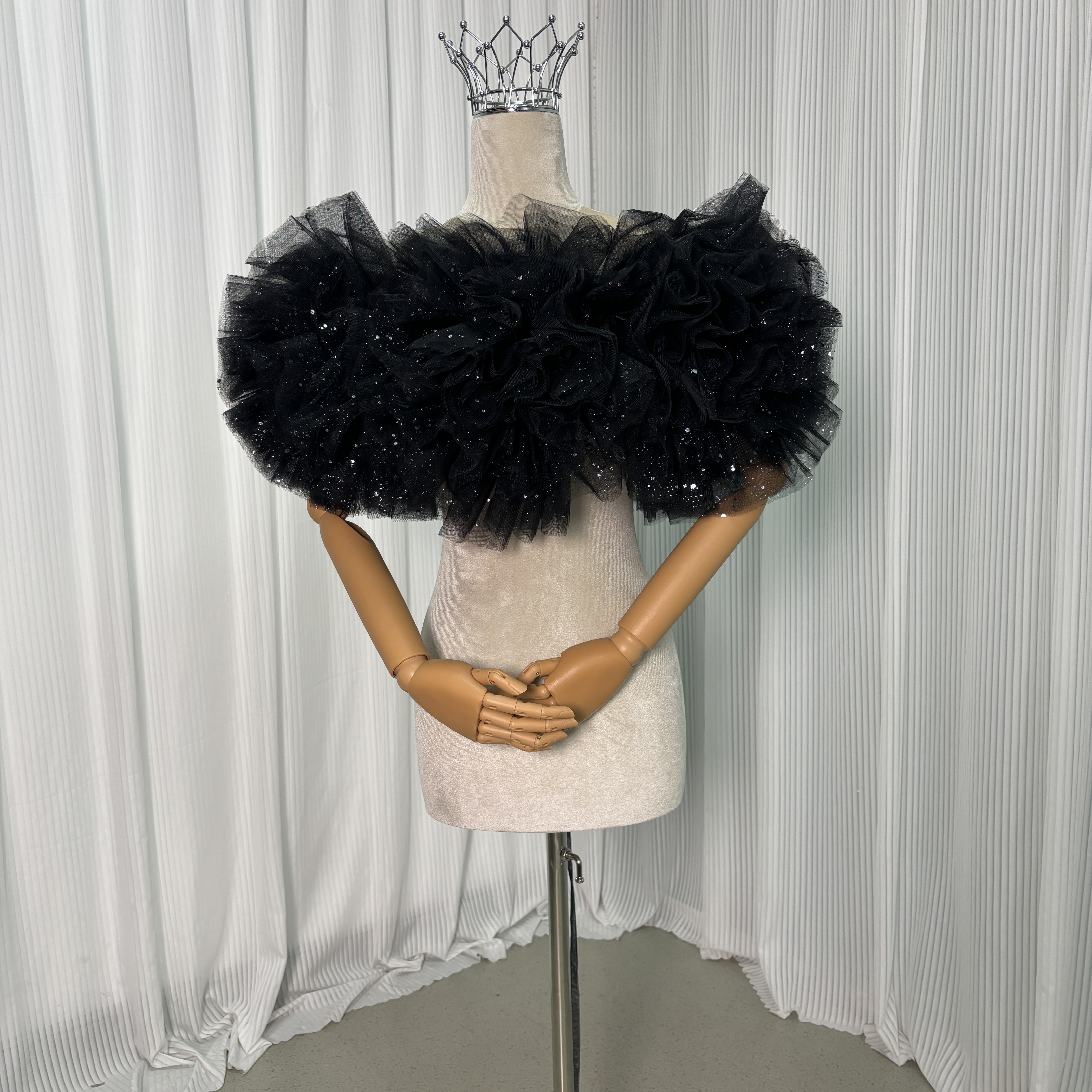 カラードレス ブラック キラキラグリッターチュール 花嫁 オフショルダー+ふっくら柔らかなバックリボン ロングトレーン