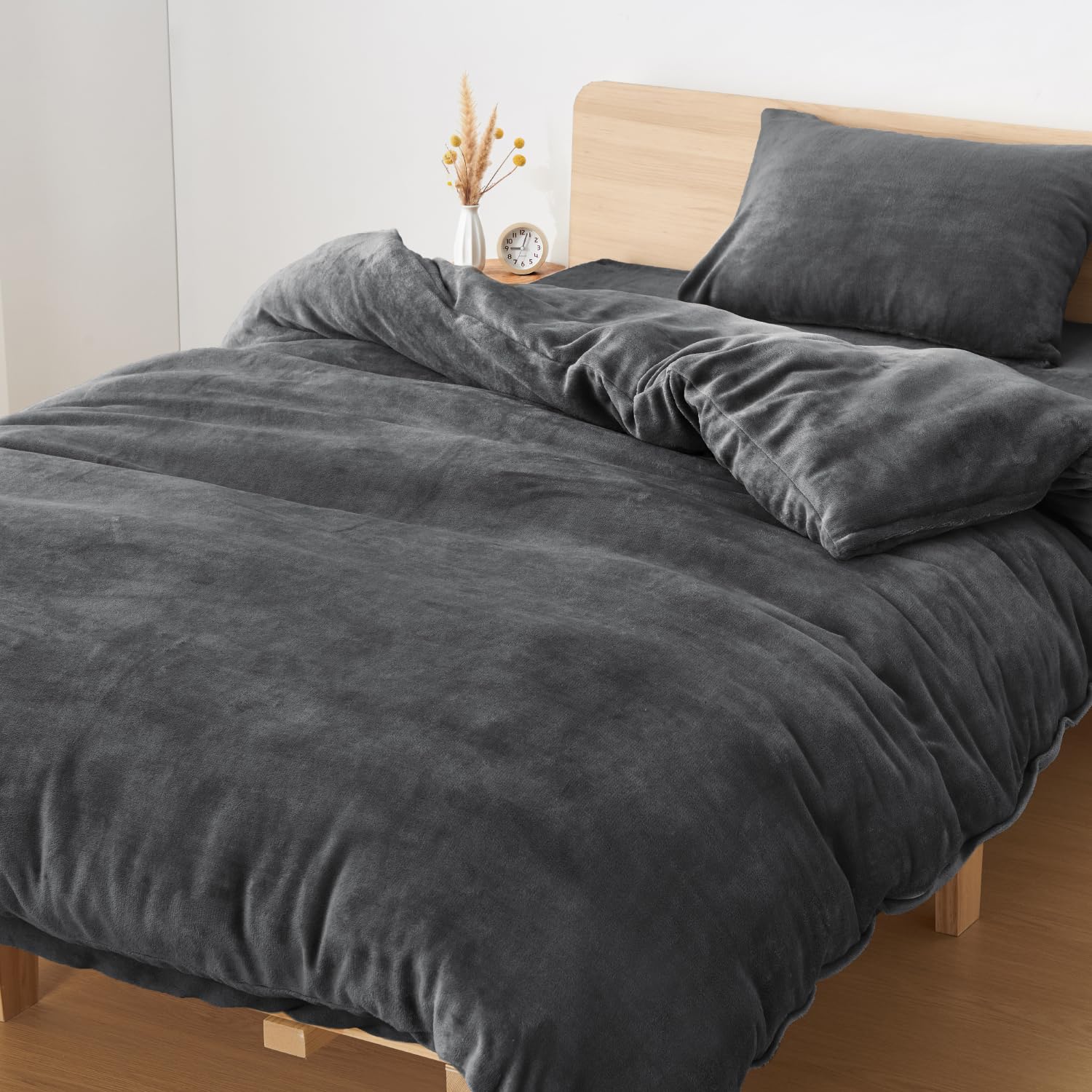 クモリ(Kumori) あったか 寝具カバーセット ダブル 4点セット マイクロファイバー 布団カバーベッドシーツ枕カバー 洋式和式兼用 洗い替え用 速乾タイプ 発熱 保温 静電気防止加工 冬用