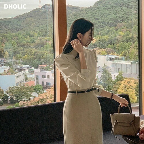 [メガ割りSALE]モックネックパフスリーブブラウス 7,203円