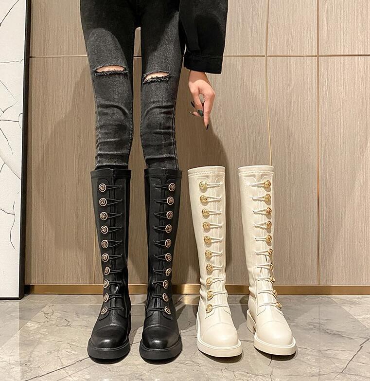 レディースブーツ　ロングブーツ　レースアップブーツ　編み上げブーツ　大きいサイズ　22.5～25.0cm PU　秋冬　春秋　ぺたんこ　裏起毛　ローヒール　4センチ　ボタン