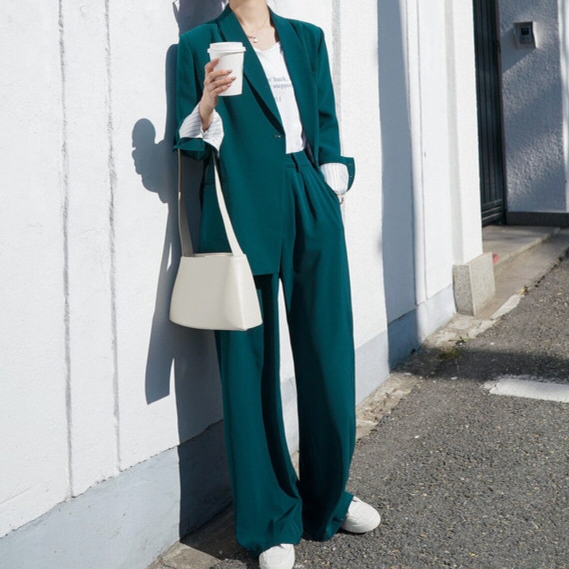 セットアップ 上下セットアップ セットアップレディース スーツセットアップ パンツ 袖あり 長袖 おしゃれ カワイイ スタイリッシュ スリム スマート 無地 シンプル こなれ感 カジュアル